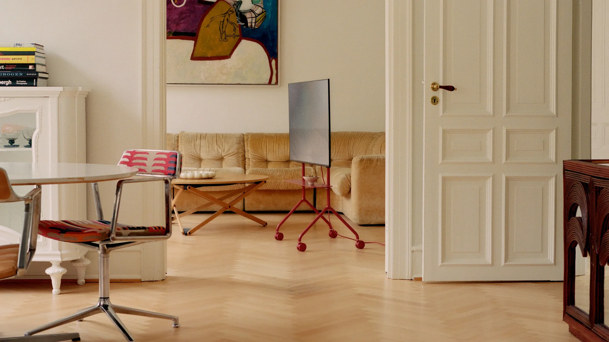 Elevate Your Screen With Style